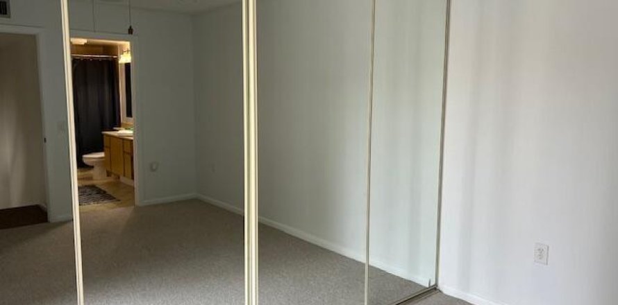 Townhouse in West Palm Beach, Florida 2 bedrooms, 114.83 sq.m. № 936526