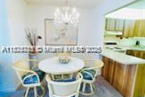 Copropriété à vendre à Greenacres, Floride: 2 chambres, 85.84 m2 № 1926513 - photo 4