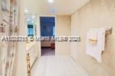 Copropriété à vendre à Greenacres, Floride: 2 chambres, 85.84 m2 № 1926513 - photo 14