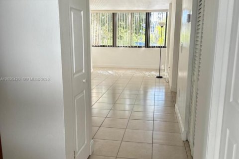Appartement à louer à Miami, Floride: 2 chambres, 76.92 m2 № 2243403 - photo 12