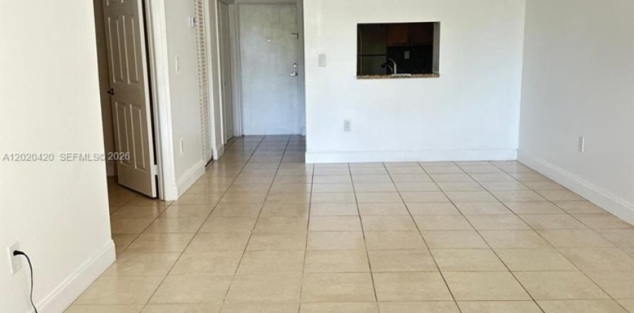 Appartement à Miami, Floride 2 chambres, 76.92 m2 № 2243403