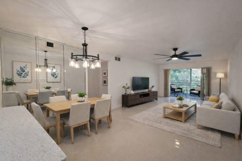 Condominio en alquiler en Coconut Creek, Florida, 2 dormitorios, 107.4 m2 № 2080394 - foto 5