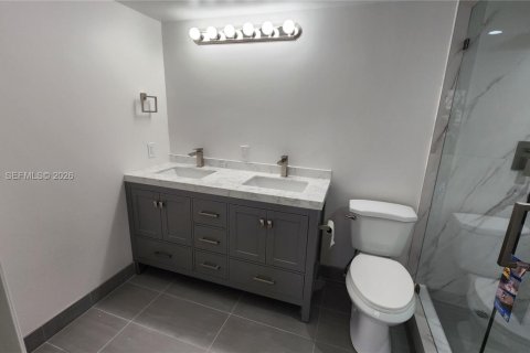 Condominio en alquiler en Coconut Creek, Florida, 2 dormitorios, 107.4 m2 № 2080394 - foto 13