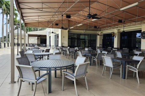 Condominio en alquiler en Coconut Creek, Florida, 2 dormitorios, 107.4 m2 № 2080394 - foto 24