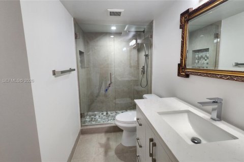 Condominio en alquiler en Coconut Creek, Florida, 2 dormitorios, 107.4 m2 № 2080394 - foto 14