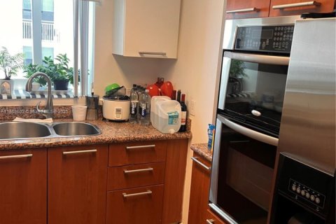 Купить кондоминиум в Майами, Флорида 2 спальни, 87.51м2, № 1891045 - фото 6