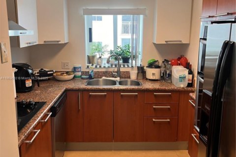 Купить кондоминиум в Майами, Флорида 2 спальни, 87.51м2, № 1891045 - фото 4