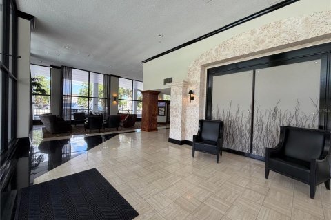 Condo in Orlando, Florida, 2 bedrooms № 2209991 - photo 21