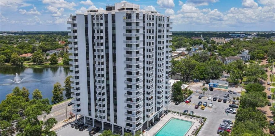 Condo in Orlando, Florida, 2 bedrooms № 2209991