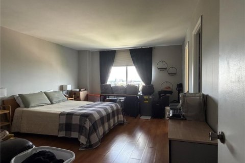 Condo in Orlando, Florida, 2 bedrooms № 2209991 - photo 6