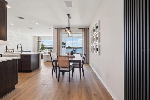 Touwnhouse à vendre à San Antonio, Floride: 3 chambres, 166.11 m2 № 2415451 - photo 18