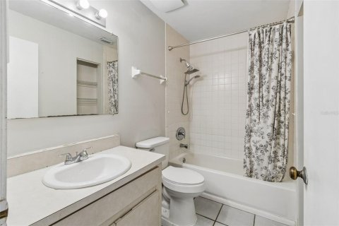 Adosado en venta en Tampa, Florida, 3 dormitorios, 127.09 m2 № 2096727 - foto 25
