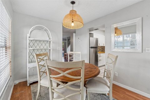 Adosado en venta en Tampa, Florida, 3 dormitorios, 127.09 m2 № 2096727 - foto 12
