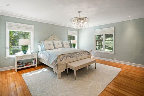 Casa en venta en Miami, Florida, 6 dormitorios, 472.78 m2 № 1996212 - foto 17