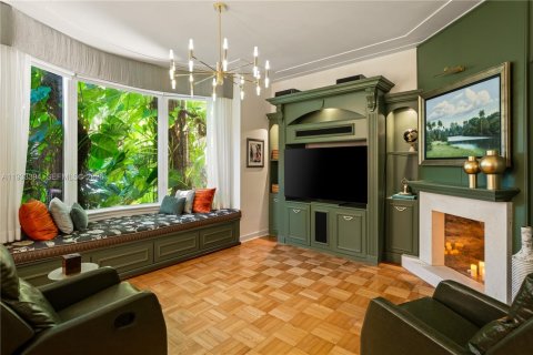Casa en venta en Miami, Florida, 6 dormitorios, 472.78 m2 № 1996212 - foto 8