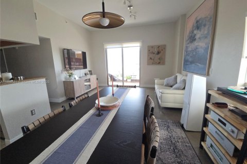 Condo in Miami, Florida, 2 bedrooms  № 2052930 - photo 20
