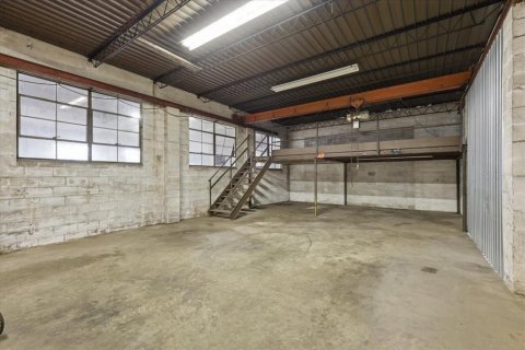 Купить коммерческую недвижимость в Орландо, Флорида № 2125579 - фото 16