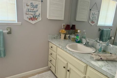 Villa ou maison à vendre à Spring Hill, Floride: 2 chambres, 117.8 m2 № 1784906 - photo 16