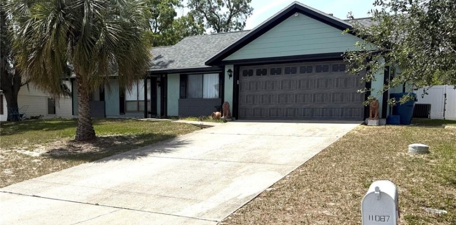 Casa en Spring Hill, Florida 2 dormitorios, 117.8 m2 № 1784906