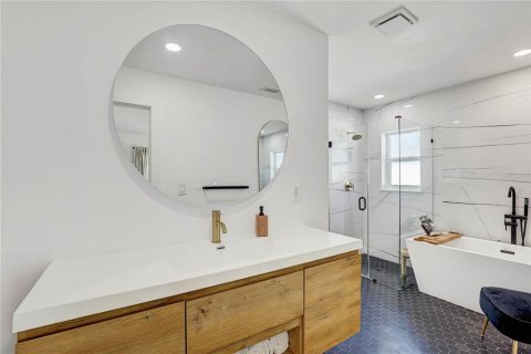 House in Saint Petersburg, Florida 3 bedrooms, 142.7 sq.m. № 2200798 - photo 21