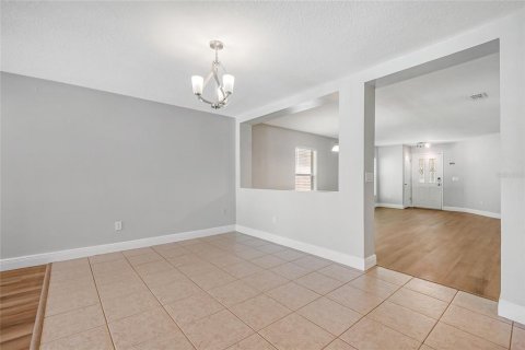 Villa ou maison à louer à Orlando, Floride: 3 chambres, 175.03 m2 № 2400122 - photo 16
