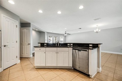 Villa ou maison à louer à Orlando, Floride: 3 chambres, 175.03 m2 № 2400122 - photo 22