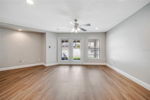 Villa ou maison à louer à Orlando, Floride: 3 chambres, 175.03 m2 № 2400122 - photo 27