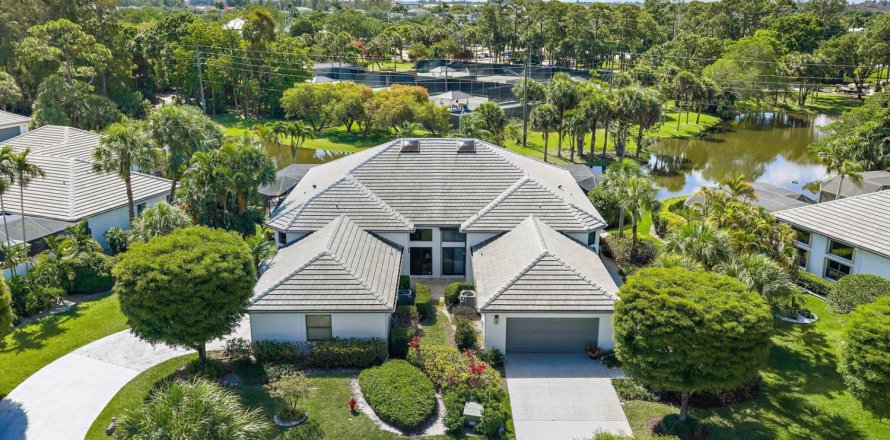 Adosado en West Palm Beach, Florida 3 dormitorios, 230.49 m2 № 2251316