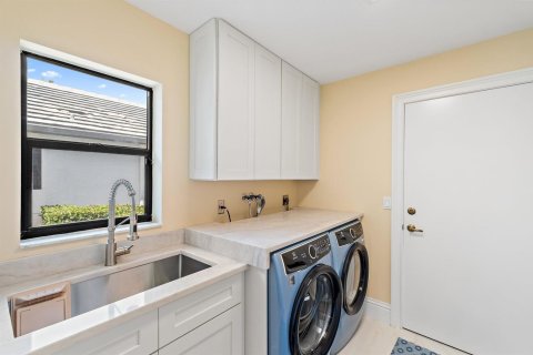 Adosado en venta en West Palm Beach, Florida, 3 dormitorios, 230.49 m2 № 2251316 - foto 29