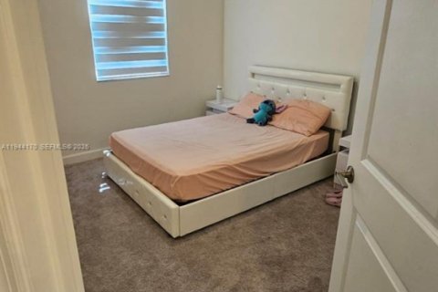 Townhouse in Homestead, Florida 3 bedrooms, 133.97 sq.m. № 2000901 - photo 22