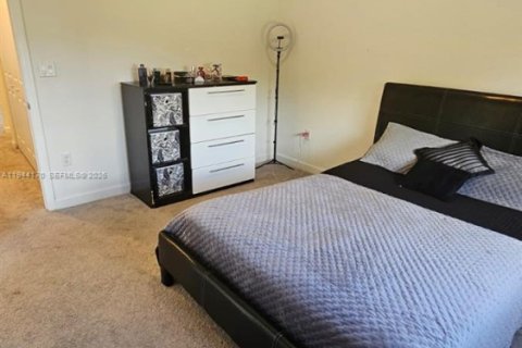 Townhouse in Homestead, Florida 3 bedrooms, 133.97 sq.m. № 2000901 - photo 20