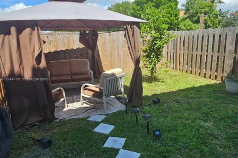 Townhouse in Homestead, Florida 3 bedrooms, 133.97 sq.m. № 2000901 - photo 30