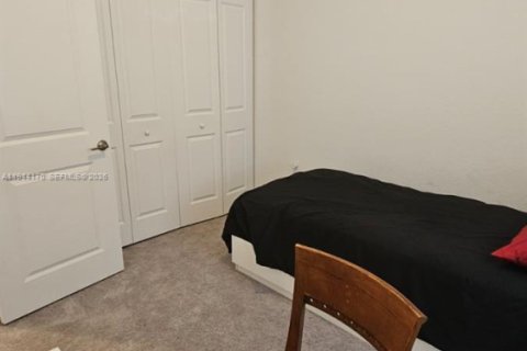 Townhouse in Homestead, Florida 3 bedrooms, 133.97 sq.m. № 2000901 - photo 23