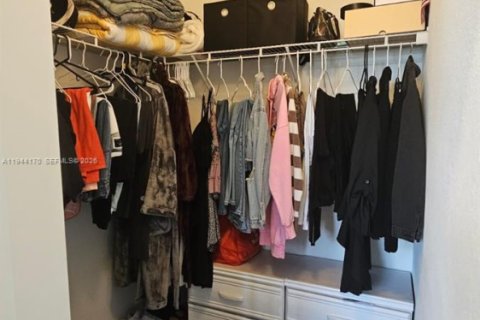 Townhouse in Homestead, Florida 3 bedrooms, 133.97 sq.m. № 2000901 - photo 27