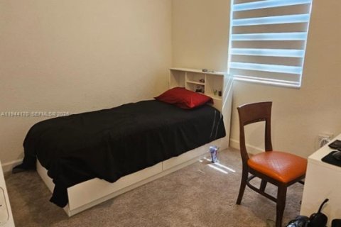 Townhouse in Homestead, Florida 3 bedrooms, 133.97 sq.m. № 2000901 - photo 26