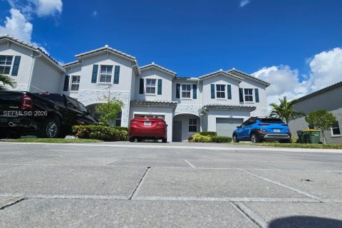 Townhouse in Homestead, Florida 3 bedrooms, 133.97 sq.m. № 2000901 - photo 2