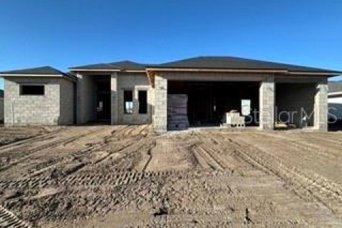 House in Cape Coral, Florida 4 bedrooms, 179.39 sq.m. № 1535459 - photo 6
