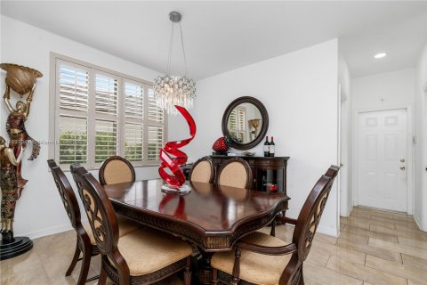 Купить виллу или дом в Уэстон, Флорида 5 спален, 240.8м2, № 1948502 - фото 17