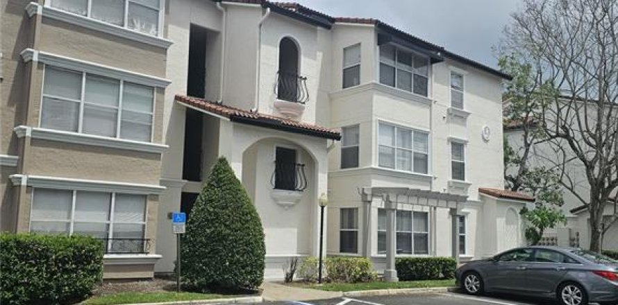 Condo in Orlando, Florida, 3 bedrooms  № 2108131