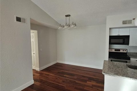 Condo in Orlando, Florida, 3 bedrooms  № 2108131 - photo 4