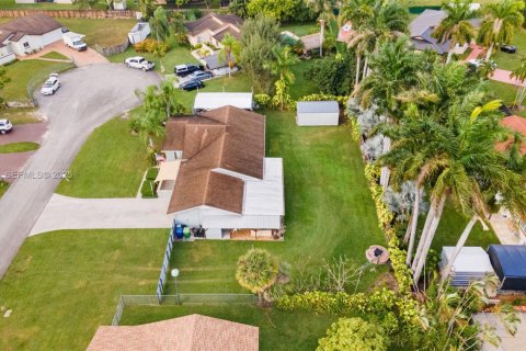 Casa en venta en Miami, Florida, 3 dormitorios, 164.53 m2 № 1993432 - foto 23