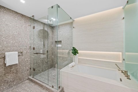 Copropriété à vendre à Pompano Beach, Floride: 3 chambres, 232.26 m2 № 1878556 - photo 19