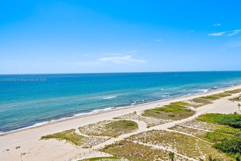Copropriété à vendre à Pompano Beach, Floride: 3 chambres, 232.26 m2 № 1878556 - photo 21