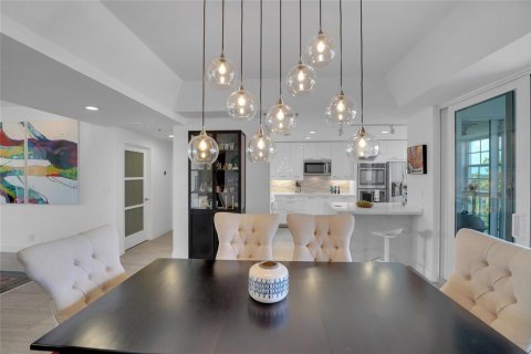 Copropriété à vendre à Pompano Beach, Floride: 2 chambres, 226.68 m2 № 2082239 - photo 27