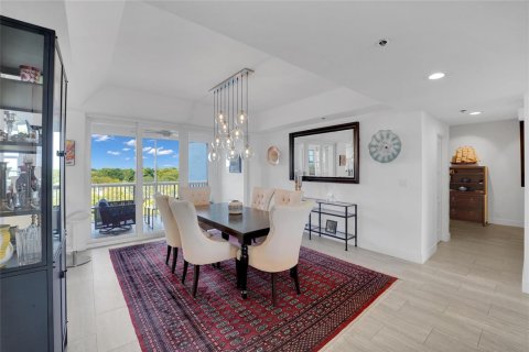 Copropriété à vendre à Pompano Beach, Floride: 2 chambres, 226.68 m2 № 2082239 - photo 10