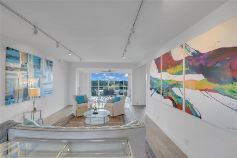 Copropriété à vendre à Pompano Beach, Floride: 2 chambres, 226.68 m2 № 2082239 - photo 7