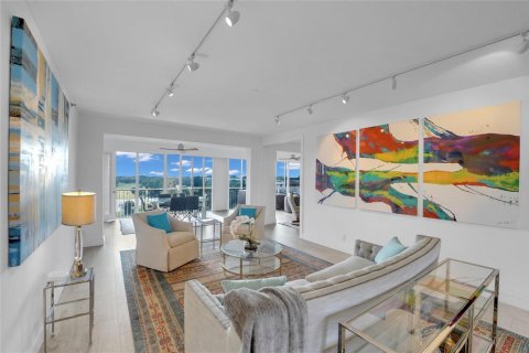 Copropriété à vendre à Pompano Beach, Floride: 2 chambres, 226.68 m2 № 2082239 - photo 6