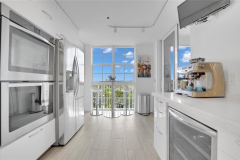 Copropriété à vendre à Pompano Beach, Floride: 2 chambres, 226.68 m2 № 2082239 - photo 19