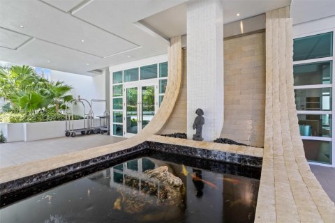 Condo in Miami, Florida, 2 bedrooms  № 1860790 - photo 4
