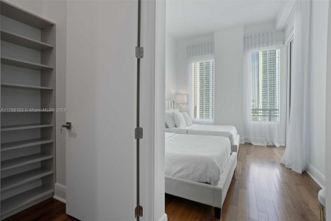 Condo in Miami, Florida, 2 bedrooms  № 1860790 - photo 28